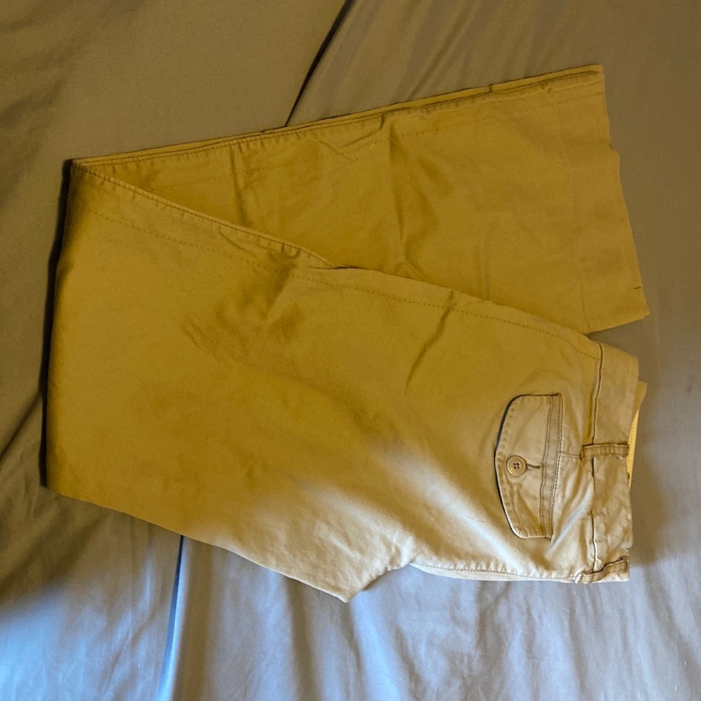 Size 4 American Eagle Women Khaki pants